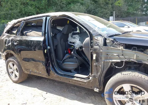 2023 Kia Sorento Lx из США, поврежденный, VIN 5XYRGDLC5PG199521